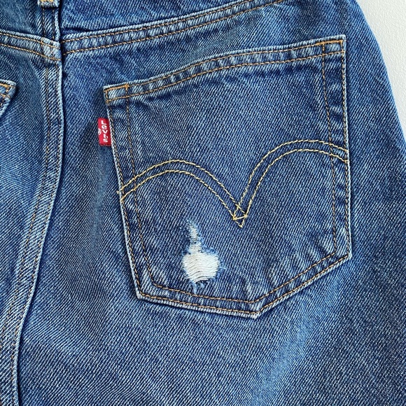 Levi's Blue Distressed Jean Mini Skirt Size 25 Rodeo Western Festival - Picture 5 of 6